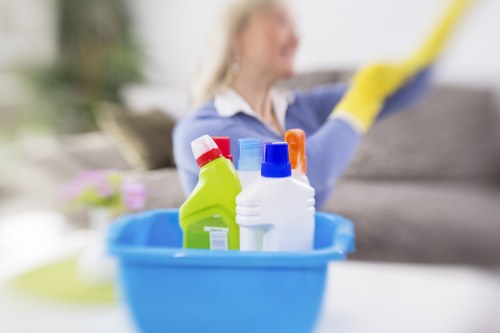 Move-out deep cleaning in Richmond Upon Thames property
